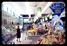 sl73  Original slide 1964 inside supermarket fruit display 596a picture