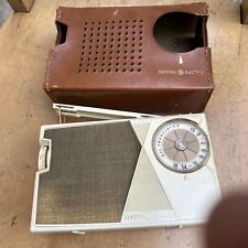 Vintage GE General Electric P-808E Transistor Radio With Case WORKS picture