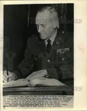 1961 Press Photo Major General Charles Decker works at his desk - hcw08067 picture
