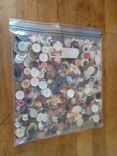Over 1.5 Pounds Of Mixed Vintage Buttons Assorted Styles & Sizes & Colors Button picture