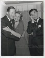 1963 Press Photo Actors Marjorie Lord Danny Thomas With Director Randy Hale picture