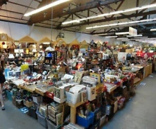 10 pounds of Estate Liquidation Service-Old & New mixed items -see details-#4z picture