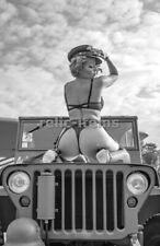 WW2 PICTURE PHOTO PINUP WILLY JEEP PIN UP 6734 picture