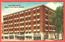 DACOTAH HOTEL, GRAND FORKS, NORTH DAKOTA – 1940s Linen Postcard picture