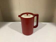 VINTAGE RED TUPPERWARE 1 QUART PITCHER   WITH PUSH BOTTON LID 1676-2  picture