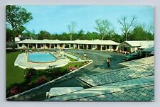 The Carolinian Motel Market St Wilmington North Carolina Postcard picture