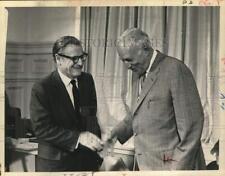 1970 Press Photo Nelson Rockefeller with Erastus Corning in Albany, New York picture