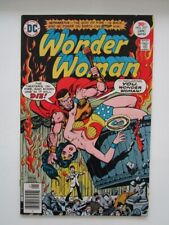 WONDER WOMAN 227  FINE+  (COMBINED SHIPPING) SEE 12 PHOTOS picture