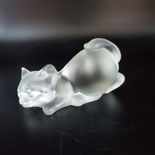Fenton Art Glass Crouching Kitty Cat Figurine, Frosted. EUC. Cottagecore picture