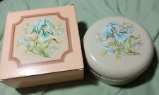 Vintage AVON Timeless Beauty Dust with Puff, Floral Vanity Collection. Net Wt6oz picture