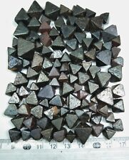Octahedron magnetite crystals having nice termination (100 pieces lot) picture