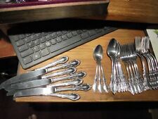 32-VINTAGE WALLACE SILVERSMITHS 18/8 STAINLESS TABLEWARE JAPAN picture