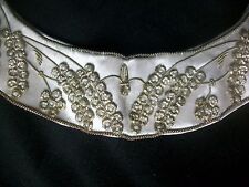 Beige Vintage Collar Gold Metallic Ornate Decoration Beaded Accents 14