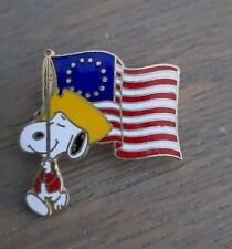VTG Peanuts Snoopy USA Colonial Flag Celebration Pin Enamel & Gold Tone picture