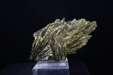 Epidote / 7.8cm Mineral Specimen / Rosario Mabel Mine, Peru picture