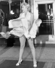 MARILYN MONROE -  ICONIC SHOT  picture