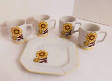 Vtg Set of 4 Daisy Pedestal Footed Coffee Mugs + 1 Matching Plate 70s RARE HTF picture