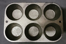 Vintage Lodge #5P2 Cast Iron 6 Cup Cornbread Muffin Pan 7.5in x 5.25in (7) picture