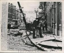 1951 Press Photo Gas Main Explosion Damage at U.S. National Bank, Portland picture
