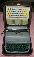 50s VINTAGE REMINGTON LETTER RITER DELUXE TYPWRITER GREEN + CASE & INSERT COOL picture
