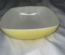 Nice Vintage Pyrex Primary Yellow Mixing / Serving 525B-025  2 1/2 Qt Bowl Dish picture