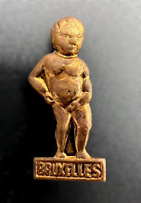 Vintage BRUSSELS PEEING BOY Bruxelles Manneken Pis SOUVENIR Metal PIN 1