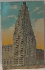 Vintage Postcard THE PARAMOUNT BUILDING & Paramount Theatre Time Sq. New York picture