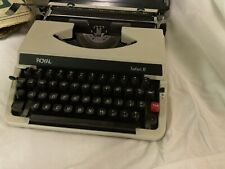 Vintage Royal Safari II Typewriter In A portable Carry Case Made In Japan picture