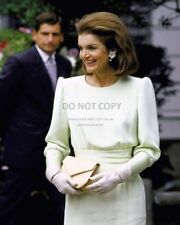 JACQUELINE KENNEDY ONASSIS AT DAUGHTER CAROLINE'S WEDDING - 8X10 PHOTO (AB-230) picture