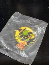 NEW-Hallmark PIN Halloween Vintage GLOW IN DARK FLYING WITH ON BROOM picture