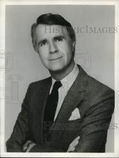 Press Photo James Noble, actor on 