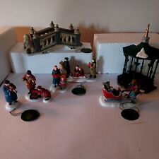 Dept 56 Heritage Village Collection, Lot 5 Sets, 9 Figures. ALL Perfect, See Pic picture