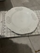 White plate with fancy leaf And holes B226 picture