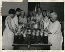 1931 Press Photo Pilgrim Congregational Church canning picture