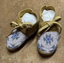 1 Very Beautiful Pair Native American Lakota Sioux Beaded Baby Moccasins picture