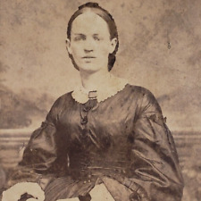Welcoming Young Woman CDV Photo c1865 New Albany Indiana Charles Fetsch IN G232 picture