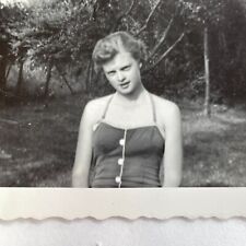 O2 Photograph 1950's Beautiful Woman Cut Off Waist Up Short Hair Brunette  picture