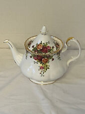 Royal Albert England ~ OLD COUNTRY ROSES  TEAPOT ENGLAND picture