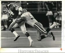 1989 Press Photo Viking's Herschel Walker versus Green Bay's Tim Harris picture