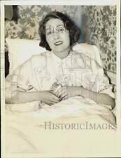 1936 Press Photo Bed-ridden actress Edwina Booth aboard the S.S. Symaria picture