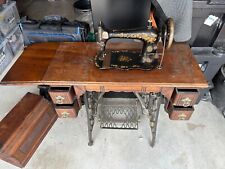 Working singer sewing machine antique 1891 picture