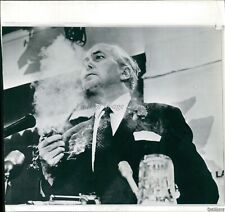 1964 Harold Wilson British P.M At Campaign News Conference Politics Photo 8X8 picture