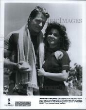 1988 Press Photo Dean Butler and Caryn Richman in an episode on 