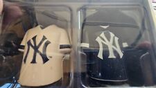 New York NY Yankees Salt And Pepper Shakers picture