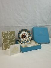 The Royal Collection Queen Elizabeth II 2002 Fine Bone China Royal Coat Of Arms picture