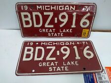 PAIR OF 1971 1972 MICHIGAN LICENSE PLATES BDZ 916 picture