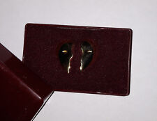 2 Pin's Box - Heart to Share (Gold) Great for Valentine's Day picture