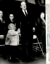 LG936 1968 UPI Wire Photo VICE PRESIDENT HUBERT HUMPHREY MORAVIAN COLLEGE PA picture