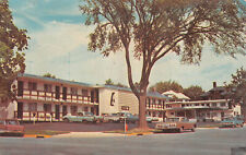 UPICK Postcard Penguin Motel Rochester Minnesota 1965 Old Cars picture