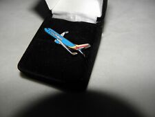 SOUTHWEST AIRLINES 737 AIRPLANE LAPEL TACK PIN AIRPLANE PILOT COLLECTOR GIFT NEW picture